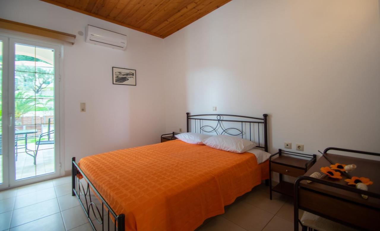 Family Private Homes & Sea View Lithakia  Exterior foto